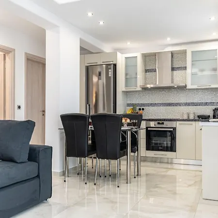 The Diamonds Of Naxos - Aggidia *