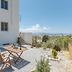 The Diamonds Of Naxos - Aggidia Agkidia